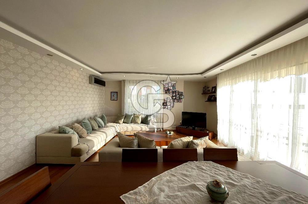 Büyükçekmece'de 4+2 Havuzlu Site, Kapanmaz Deniz Manzaralı Daire