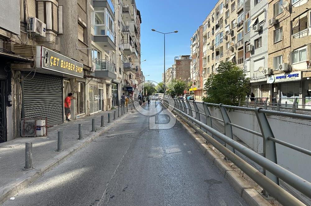 KONAK/KAHRAMANLAR’DA 60 M2 SATILIK DÜKKAN 