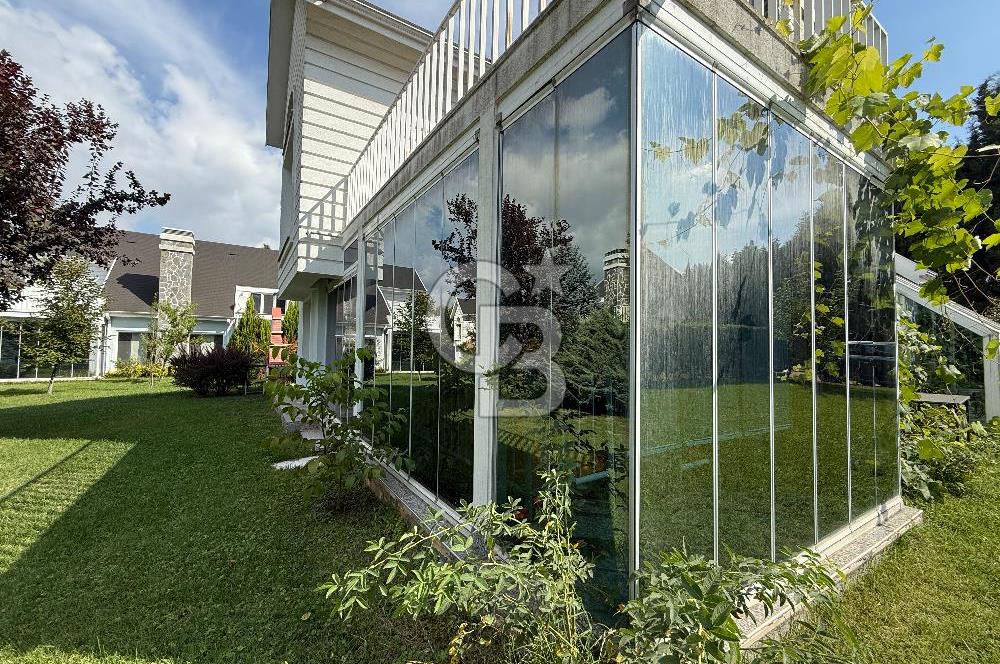 Doğayla İç İçe Butik Sitede Müstakil Villa  Kartepe Country