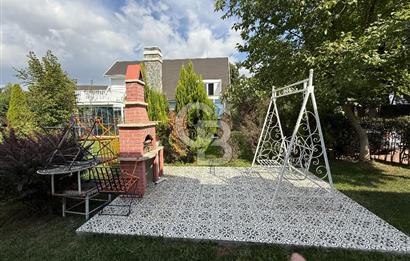 Doğayla İç İçe Butik Sitede Müstakil Villa  Kartepe Country