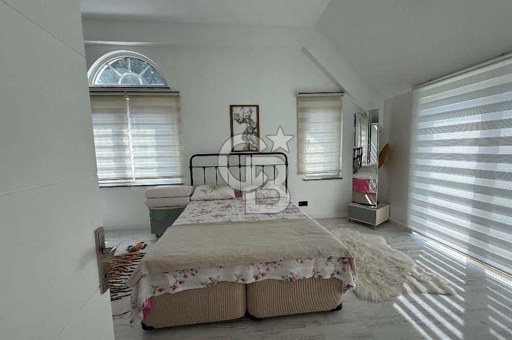 Doğayla İç İçe Butik Sitede Müstakil Villa  Kartepe Country