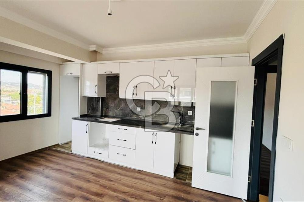 Foça Bağarası Kazım Dirik Mah. Anayola Yakın Kiralık 2+1 Daire