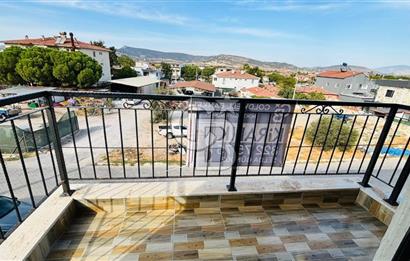 Foça Bağarası Kazım Dirik Mah. Anayola Yakın Kiralık 2+1 Daire