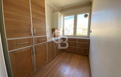 Bayraklı 75.YIL Mahalle Site İçerisinde 3+1 Kiralık Daire