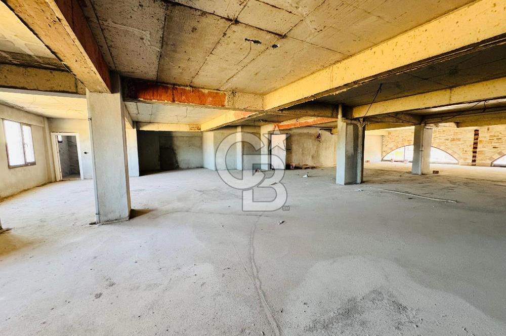 Foça Bağarası Hacıveli Mah. Ana Cadde Üzeri Kiralık Ofis