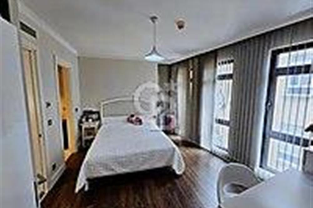 Taksim 360 Cadde Cepheli Satılık 1+1 Amerikan Mutfak