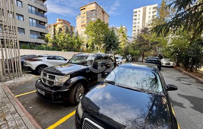BOSTANCI’NIN PRESTİJLİ NOKTASINDA, LÜKS VE MERKEZİ 3+1 DAİRE