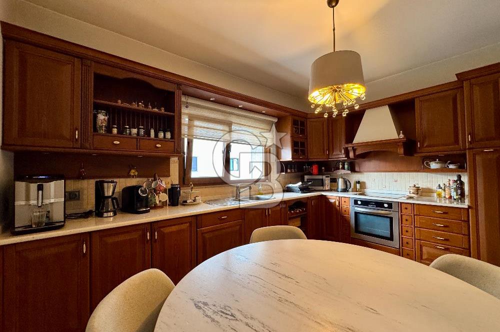 BOSTANCI’NIN PRESTİJLİ NOKTASINDA, LÜKS VE MERKEZİ 3+1 DAİRE