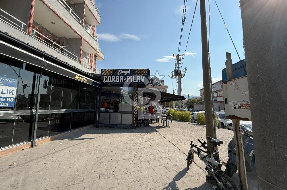 YUVACIK SAPAĞI CADDE ÜZERİ MÜKEMMEL KONUM DEVREN KİRALIK DÜKKAN