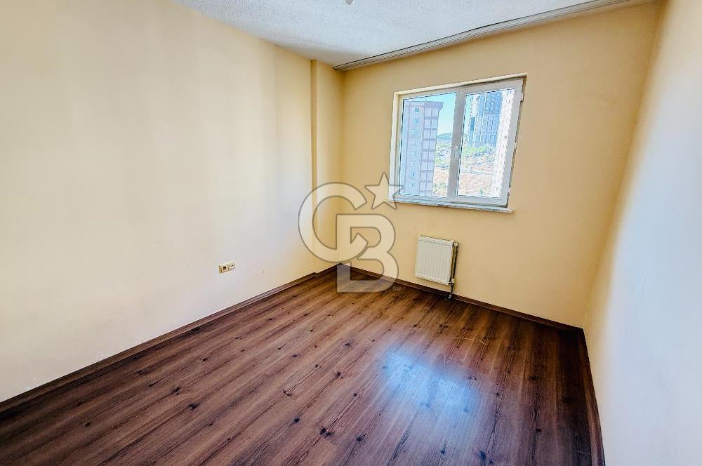 1274453402 UZUNDERE TOKİ KONUTLARINDA FERAH, MANZARALI 3+1 KİRALIK DAİRE 