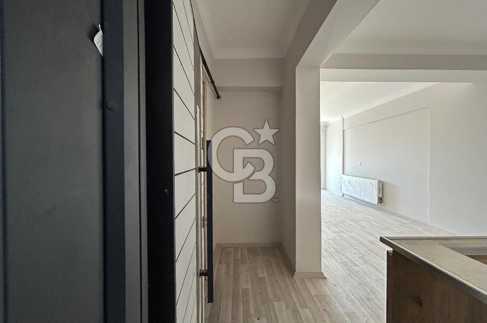 MENEMEN SEYREK 85. YIL MAHALLESİNDE SATILIK 1+1 DAİRE
