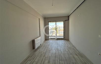 MENEMEN SEYREK 85. YIL MAHALLESİNDE SATILIK 1+1 DAİRE