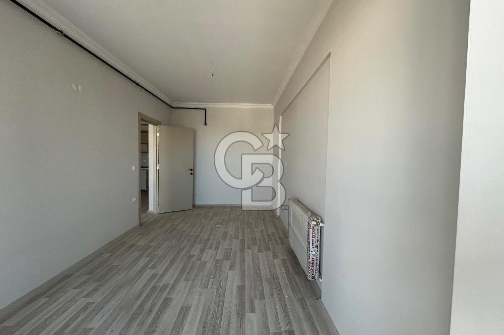 MENEMEN SEYREK 85. YIL MAHALLESİNDE SATILIK 1+1 DAİRE