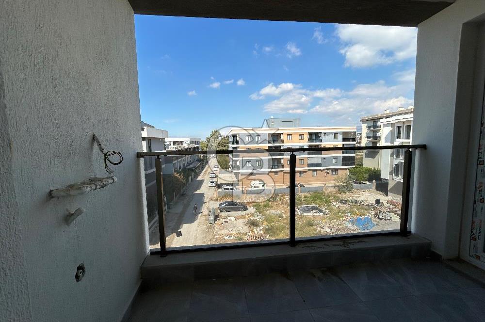 MENEMEN SEYREK 85. YIL MAHALLESİNDE SATILIK 1+1 DAİRE