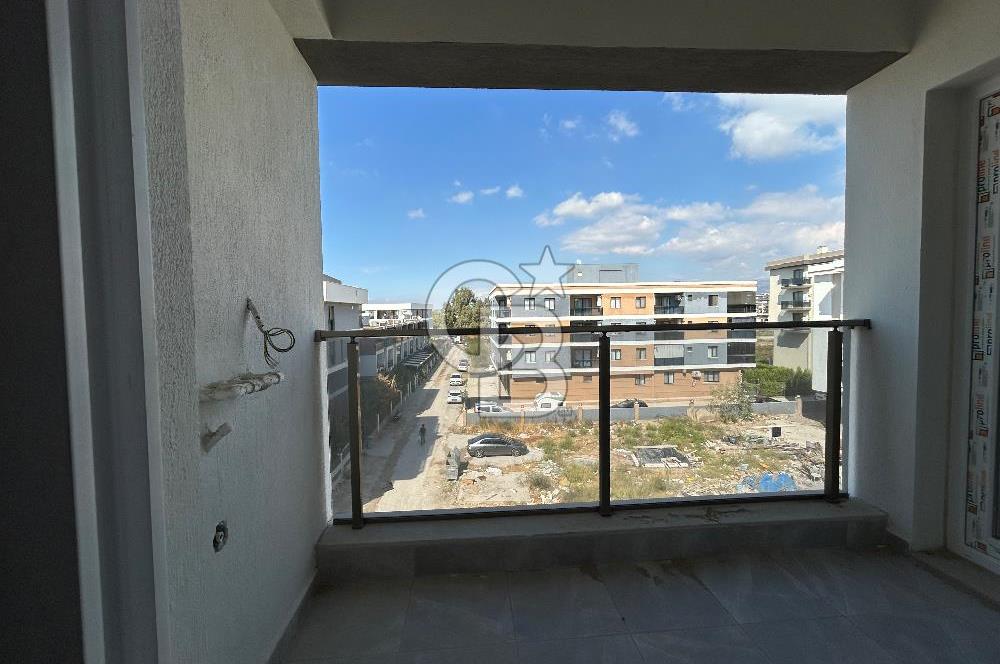 MENEMEN SEYREK 85. YIL MAHALLESİNDE SATILIK 1+1 DAİRE
