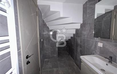 MENEMEN SEYREK TE SATILIK 1+1 ÇATI DUBLEKS DAİRE