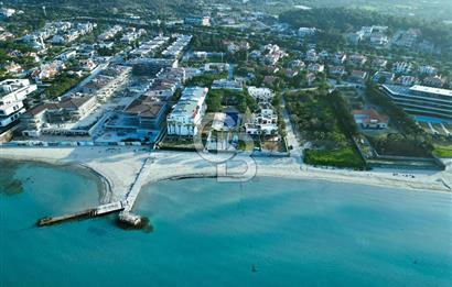 Çeşme Boyalık’ta Site İçi Denize Sıfır 2+1 Kiralık Daire