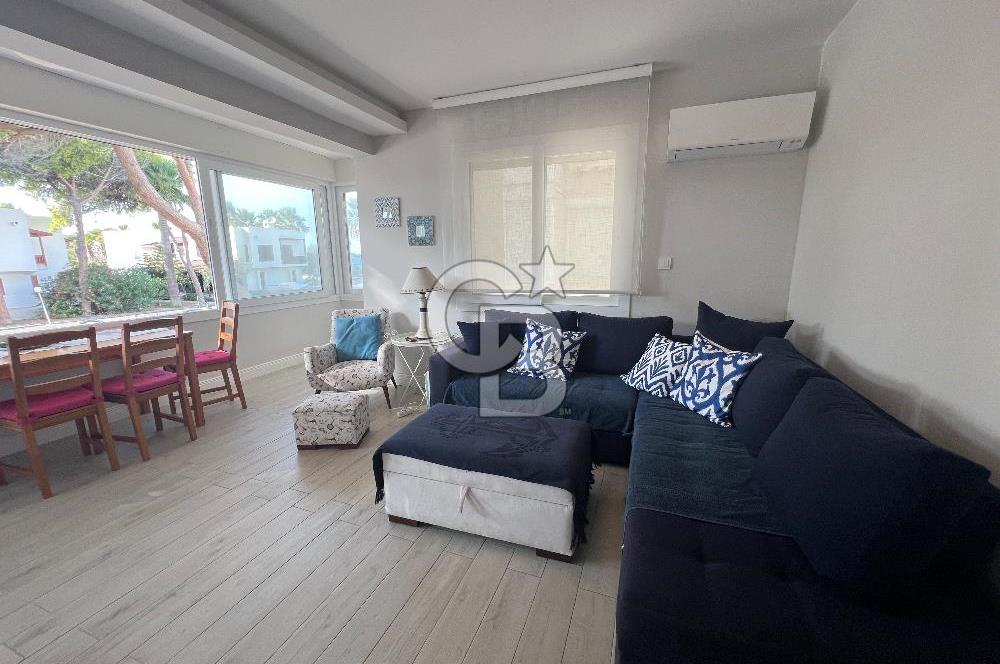 Çeşme Boyalık’ta Site İçi Denize Sıfır 2+1 Kiralık Daire