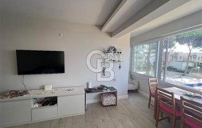 Çeşme Boyalık’ta Site İçi Denize Sıfır 2+1 Kiralık Daire