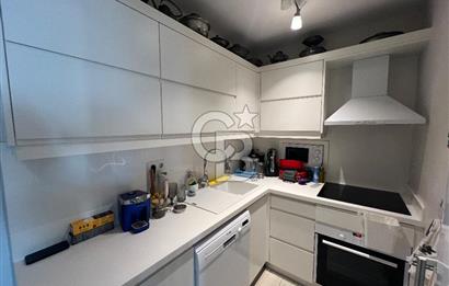 Çeşme Boyalık’ta Site İçi Denize Sıfır 2+1 Kiralık Daire