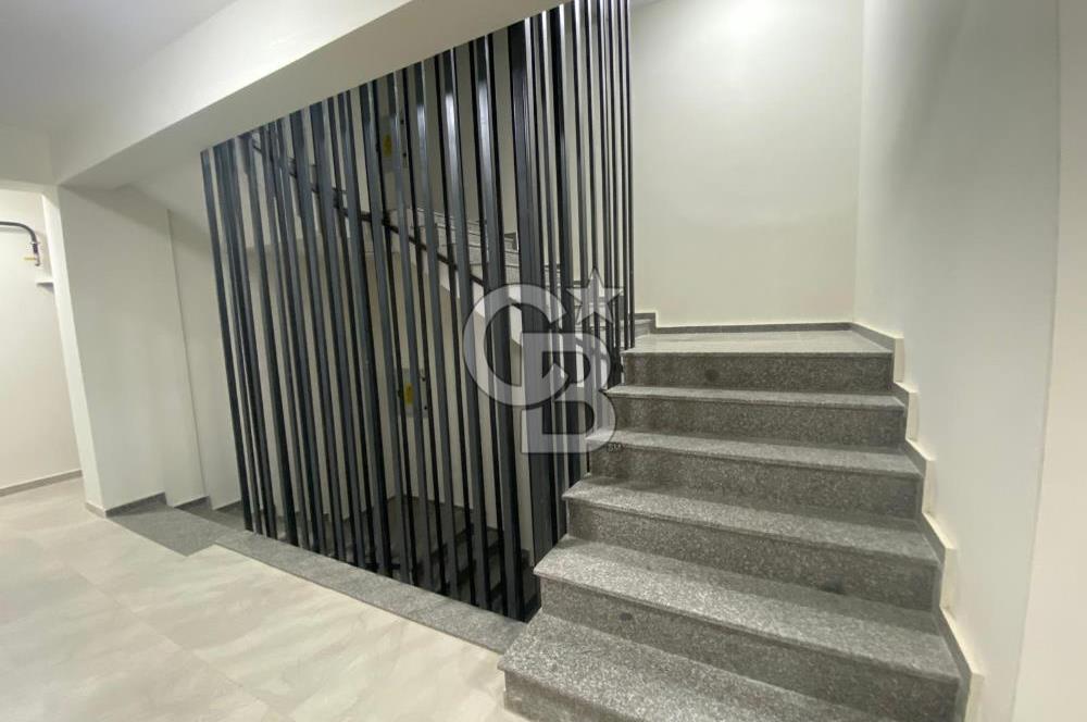 ÇANAKKALE MERKEZ KARACAÖRENDE SATILIK GENİŞ TERASLI 1+1 DAİRE!