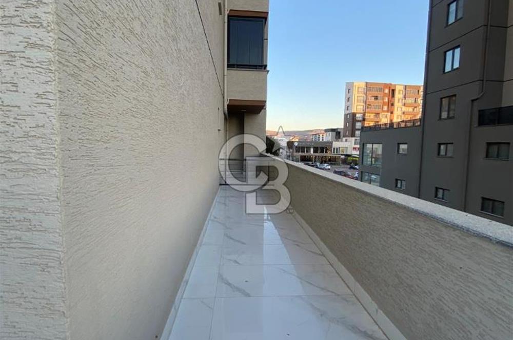 ÇANAKKALE MERKEZ KARACAÖRENDE SATILIK GENİŞ TERASLI 1+1 DAİRE!