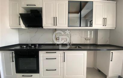 ÇANAKKALE MERKEZ BARBAROS'TA CADDE ÜZERİ SATILIK SIFIR GENİŞ 2+1 DAİRE!