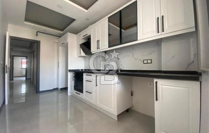 ÇANAKKALE MERKEZ BARBAROS'TA CADDE ÜZERİ SATILIK SIFIR GENİŞ 2+1 DAİRE!