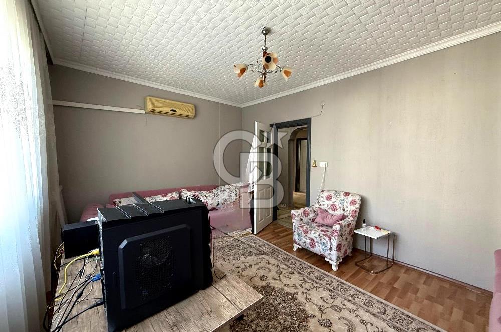 BORNOVA ÇAMDİBİ'NDE SATILIK FIRSAT DAİRE