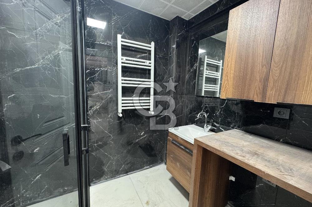 GARDEN BORNOVA SİTESİ'NDE SATILIK 1+1 HAVUZ CEPHELİ DAİRE