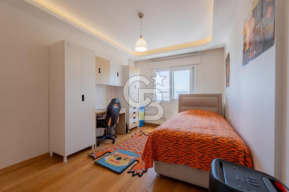 MAVİŞEHİR SELÇUK BLOKLARI TADİLATLI 4+1 SATILIK KÖŞE DAİRE