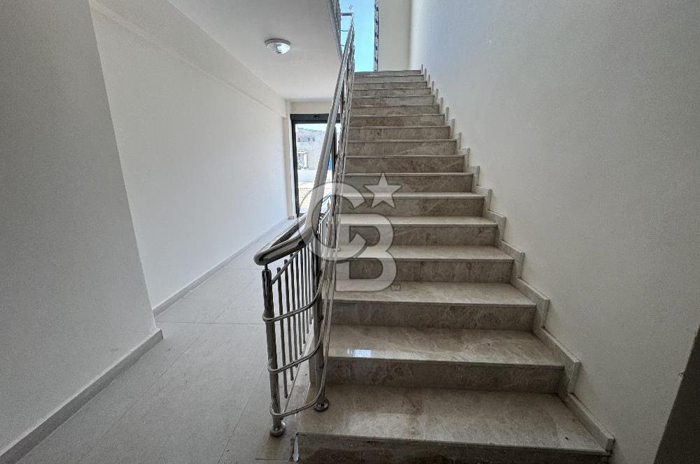 GARDEN BORNOVA SİTESİ'NDE SATILIK 1+1 HAVUZ CEPHELİ DAİRE