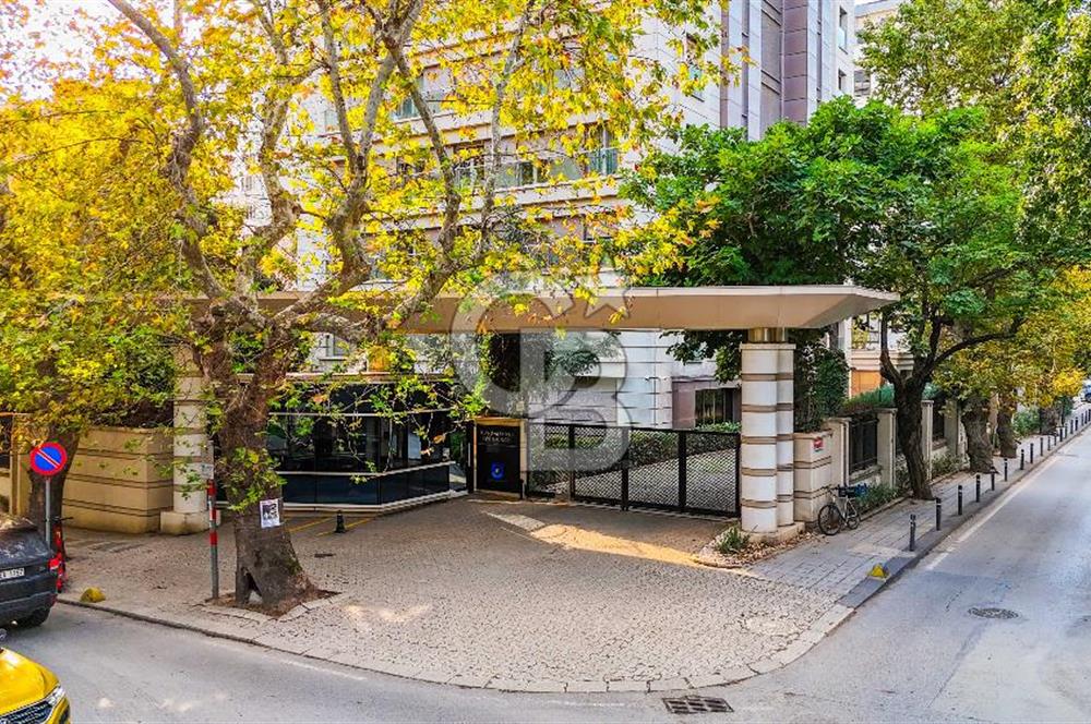 CADDEBOSTAN ÖMERPAŞA BÜYÜKHANLI RESIDENCETA SATILIK 5+1 DAİRE
