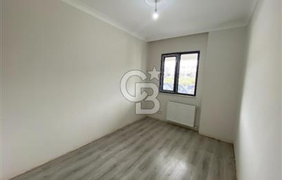 KADIKÖY'DE 0 BİNADA DAĞ MANZARALI 2+1 GENİŞ DAİRE