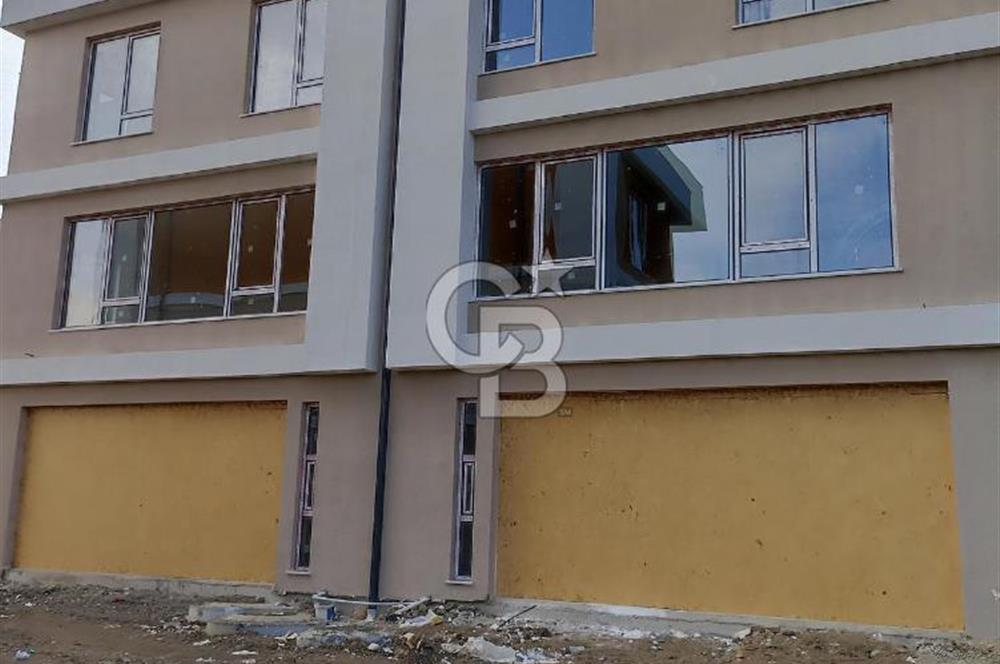 Alacaatlı da Muhteşem Konumlu Natamam İkiz Villa