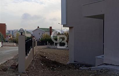 Alacaatlı da Muhteşem Konumlu Natamam İkiz Villa