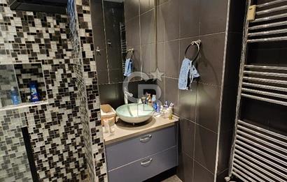 Suadiye'de Prestijli Bölgede 4+1 , 210 m² katta tek daire