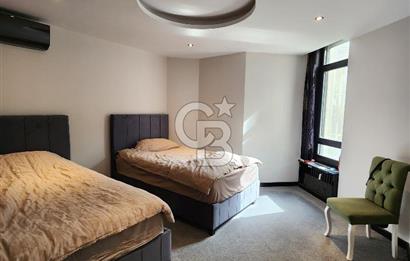 Suadiye'de Prestijli Bölgede 4+1 , 210 m² katta tek daire