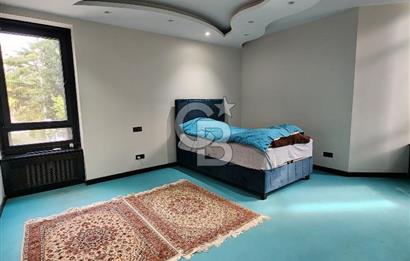 Suadiye'de Prestijli Bölgede 4+1 , 210 m² katta tek daire