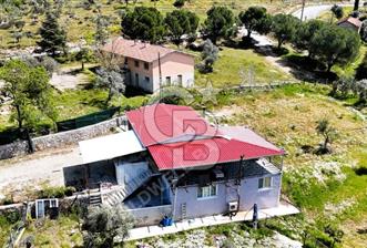 Torbalı Ormanköy’de 7 dönüm geniş arazi üzerinde 200 m² müstakil ev ile birlikte satılık tarla