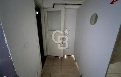 Cerrahpaşa’da Ana Cadde Üzerinde Köşe Konumlu Kiralık Şık Dükkan