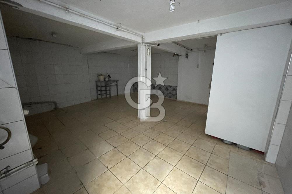 Cerrahpaşa’da Ana Cadde Üzerinde Köşe Konumlu Kiralık Şık Dükkan