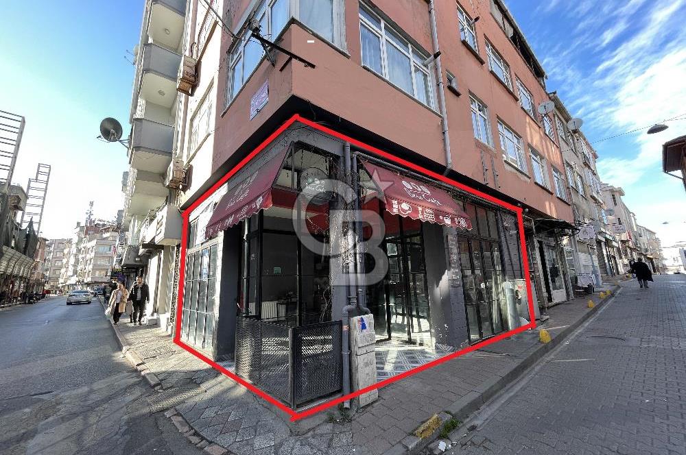 Cerrahpaşa’da Ana Cadde Üzerinde Köşe Konumlu Kiralık Şık Dükkan