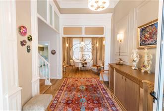 ALSANCAK'TA 5+1 SATILIK MODERN RUM EVİ