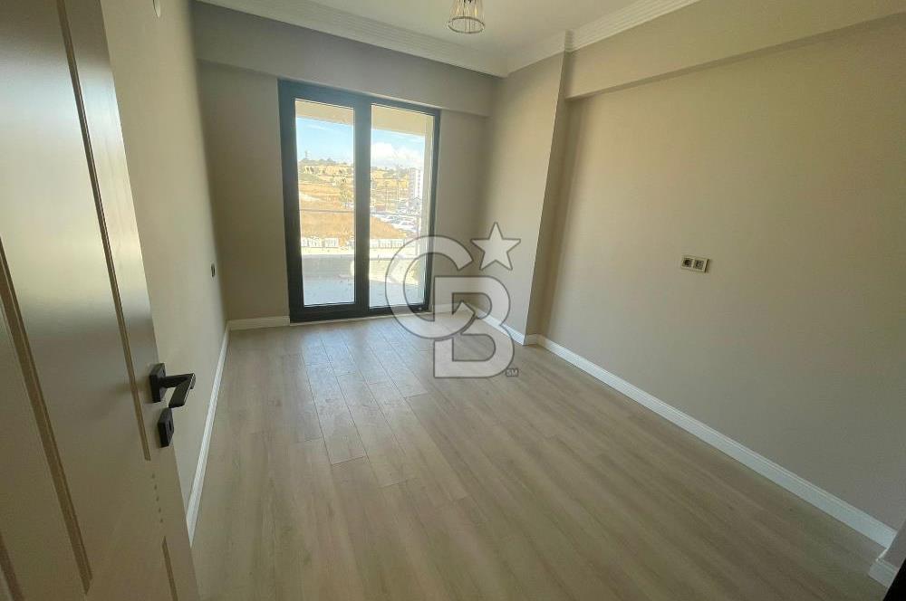ÇANAKKALE ESENLER 60 METRELİK YOLA CEPHE SATILIK LÜKS 2+1 DAİRE
