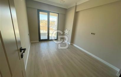 ÇANAKKALE ESENLER 60 METRELİK YOLA CEPHE SATILIK LÜKS 2+1 DAİRE