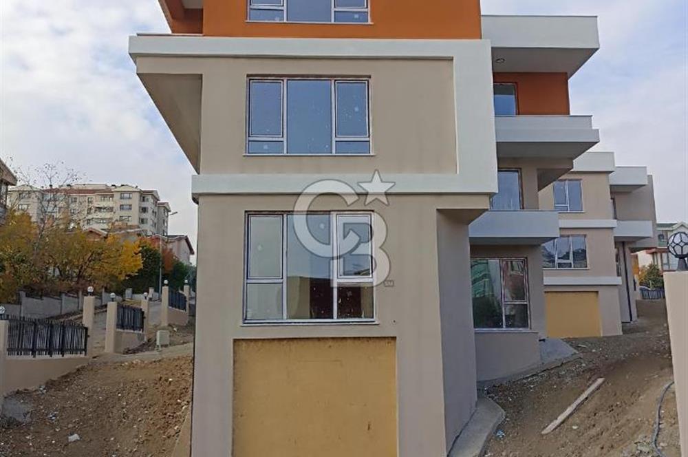 Alacaatlı'da Nakkaşevler Karşısında Natamam Tripleks Villa