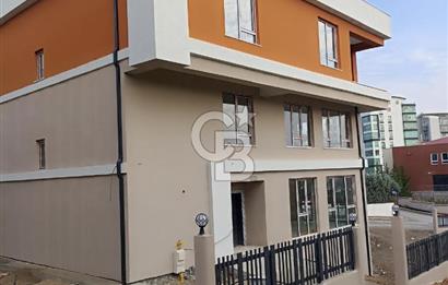 Alacaatlı'da Nakkaşevler Karşısında Natamam Tripleks Villa