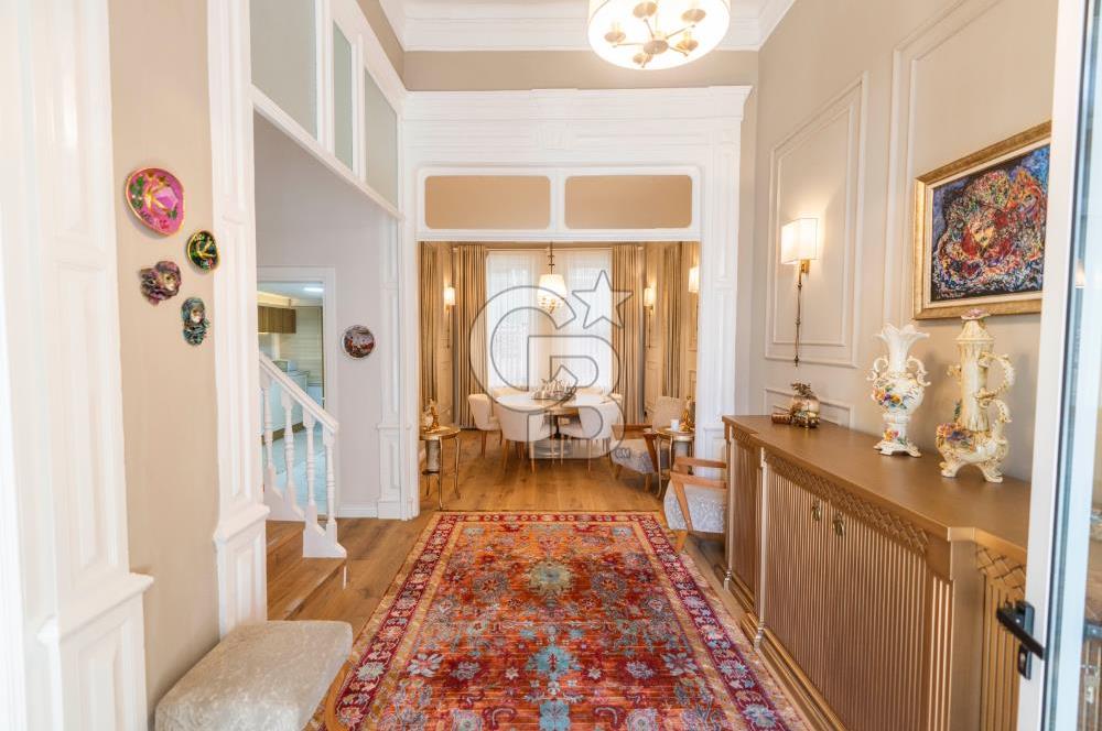 ALSANCAK'TA 5+1 SATILIK MODERN RUM EVİ