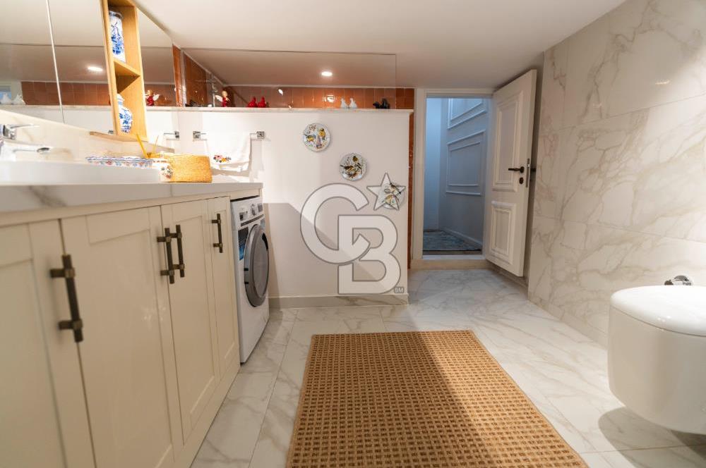 ALSANCAK'TA 5+1 SATILIK MODERN RUM EVİ